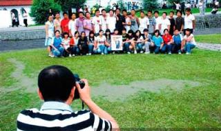 拍毕业照9老师1学生